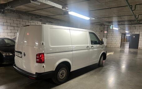 Volkswagen Transporter T6 рестайлинг, 2019 год, 2 650 000 рублей, 6 фотография