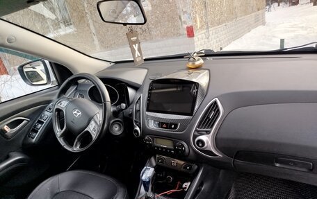 Hyundai ix35 I рестайлинг, 2012 год, 1 050 000 рублей, 2 фотография