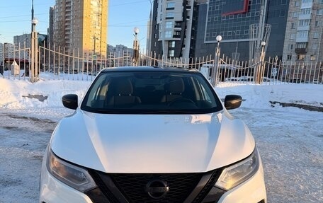 Nissan Qashqai, 2022 год, 1 850 000 рублей, 2 фотография