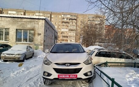 Hyundai ix35 I рестайлинг, 2012 год, 1 050 000 рублей, 4 фотография