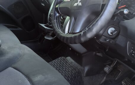 Mitsubishi Colt VI рестайлинг, 2009 год, 660 000 рублей, 5 фотография