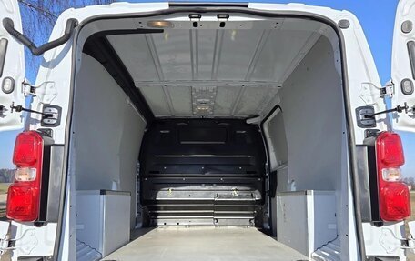 Opel Vivaro, 2024 год, 2 500 000 рублей, 8 фотография