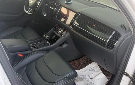 Skoda Kodiaq I, 2022 год, 3 700 000 рублей, 13 фотография