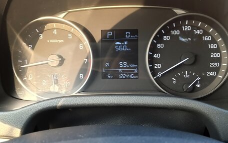 Hyundai Elantra VI рестайлинг, 2018 год, 1 550 000 рублей, 14 фотография