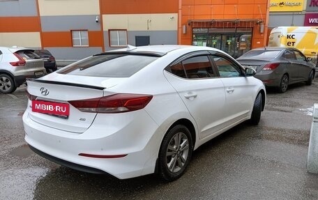 Hyundai Elantra VI рестайлинг, 2018 год, 1 550 000 рублей, 6 фотография