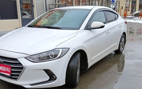 Hyundai Elantra VI рестайлинг, 2018 год, 1 550 000 рублей, 8 фотография