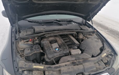 BMW 3 серия, 2009 год, 970 000 рублей, 14 фотография