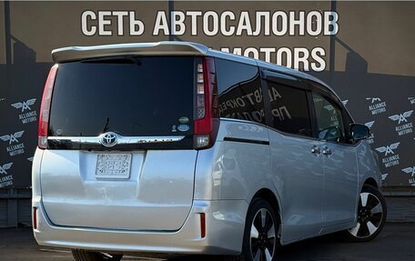 Toyota Esquire I, 2014 год, 1 695 000 рублей, 8 фотография