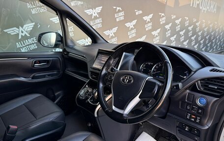 Toyota Esquire I, 2014 год, 1 695 000 рублей, 10 фотография