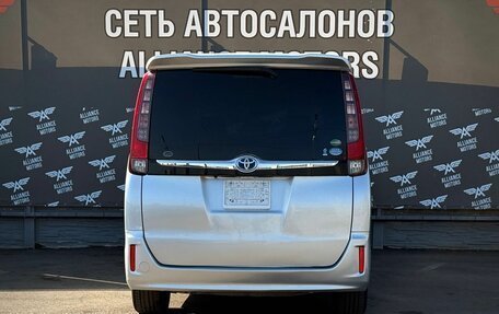 Toyota Esquire I, 2014 год, 1 695 000 рублей, 6 фотография