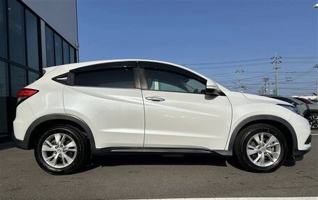 Honda Vezel, 2021 год, 1 504 000 рублей, 6 фотография