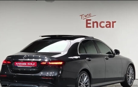 Mercedes-Benz E-Класс, 2022 год, 6 019 000 рублей, 2 фотография