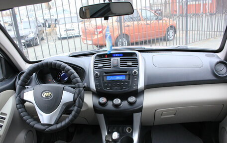 Lifan X60 I рестайлинг, 2013 год, 569 000 рублей, 11 фотография