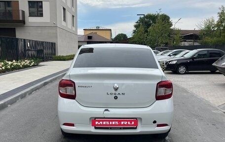 Renault Logan II, 2017 год, 630 000 рублей, 3 фотография