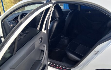 Volkswagen Jetta VI, 2015 год, 860 000 рублей, 5 фотография