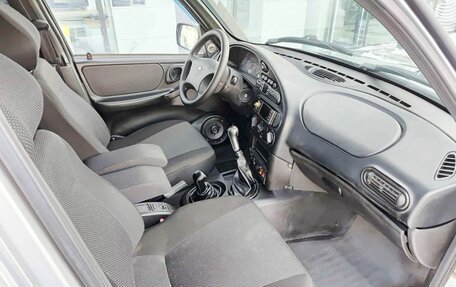 Chevrolet Niva I рестайлинг, 2004 год, 249 000 рублей, 13 фотография