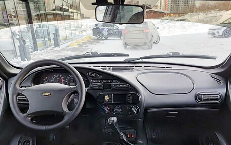 Chevrolet Niva I рестайлинг, 2004 год, 249 000 рублей, 17 фотография