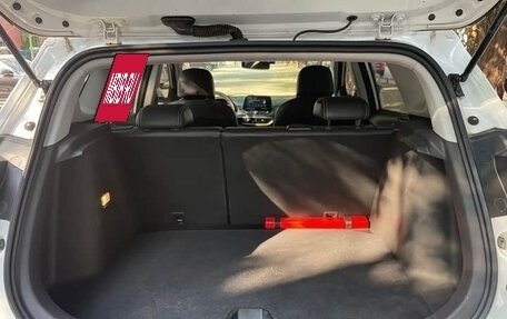 Chevrolet Tracker, 2022 год, 1 250 000 рублей, 5 фотография