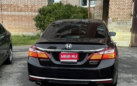 Honda Accord IX рестайлинг, 2017 год, 1 920 000 рублей, 2 фотография