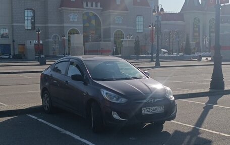 Hyundai Solaris II рестайлинг, 2011 год, 670 000 рублей, 12 фотография