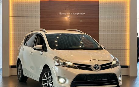 Toyota Verso I, 2013 год, 1 349 900 рублей, 4 фотография