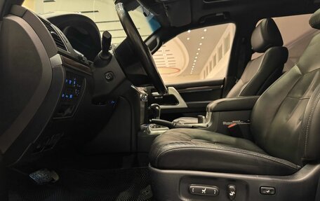 Toyota Land Cruiser 200, 2018 год, 6 199 000 рублей, 14 фотография