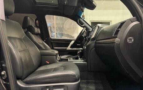 Toyota Land Cruiser 200, 2018 год, 6 199 000 рублей, 8 фотография