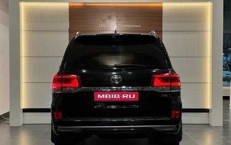 Toyota Land Cruiser 200, 2018 год, 6 199 000 рублей, 6 фотография