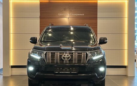 Toyota Land Cruiser Prado 150 рестайлинг 2, 2019 год, 5 649 000 рублей, 2 фотография