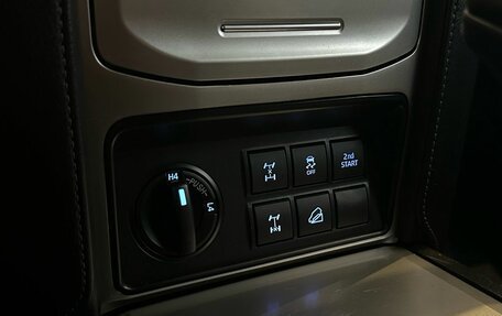 Toyota Land Cruiser Prado 150 рестайлинг 2, 2019 год, 5 649 000 рублей, 17 фотография