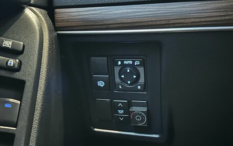 Toyota Land Cruiser Prado 150 рестайлинг 2, 2019 год, 5 649 000 рублей, 20 фотография