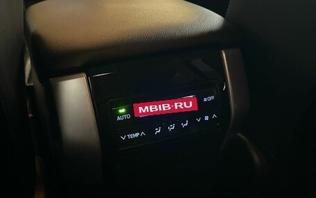 Toyota Land Cruiser Prado 150 рестайлинг 2, 2019 год, 5 649 000 рублей, 16 фотография