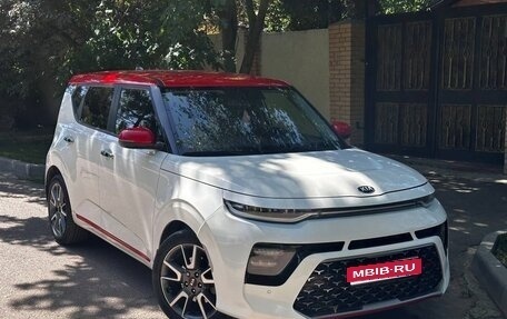 KIA Soul III, 2019 год, 1 980 000 рублей, 1 фотография