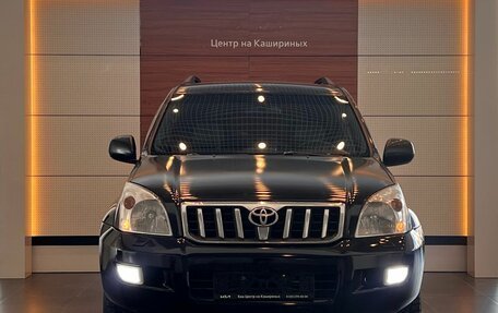 Toyota Land Cruiser Prado 120 рестайлинг, 2004 год, 1 750 000 рублей, 2 фотография