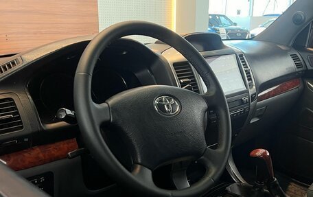 Toyota Land Cruiser Prado 120 рестайлинг, 2004 год, 1 750 000 рублей, 7 фотография