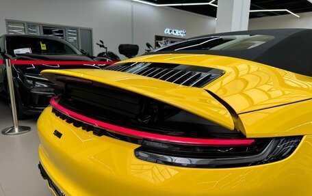 Porsche 911, 2021 год, 13 490 000 рублей, 15 фотография