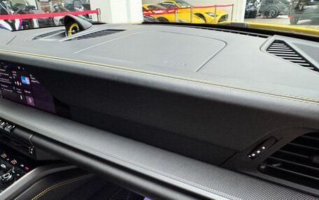 Porsche 911, 2021 год, 13 490 000 рублей, 26 фотография