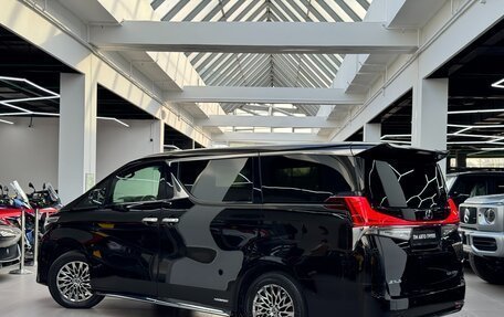 Lexus LM I, 2023 год, 9 990 000 рублей, 4 фотография