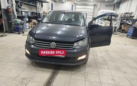 Volkswagen Polo VI (EU Market), 2017 год, 600 000 рублей, 4 фотография