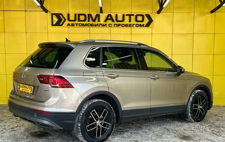 Volkswagen Tiguan II, 2017 год, 2 449 000 рублей, 4 фотография