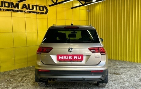Volkswagen Tiguan II, 2017 год, 2 449 000 рублей, 5 фотография