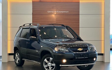 Chevrolet Niva I рестайлинг, 2019 год, 969 900 рублей, 3 фотография