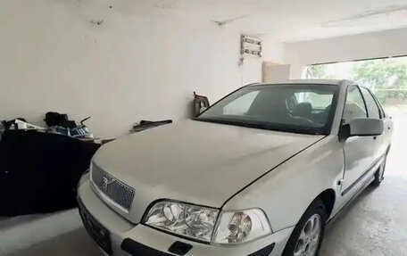 Volvo S40 II, 2001 год, 200 000 рублей, 1 фотография