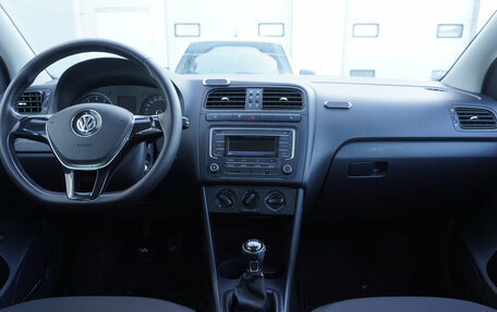 Volkswagen Polo VI (EU Market), 2018 год, 941 000 рублей, 12 фотография