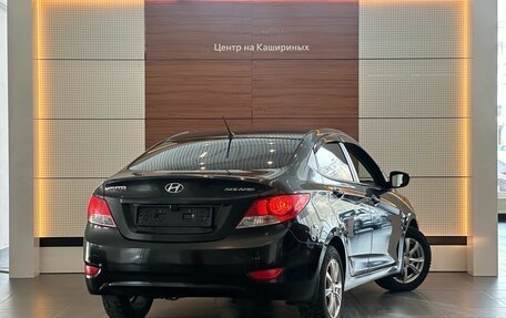 Hyundai Solaris II рестайлинг, 2014 год, 899 900 рублей, 4 фотография