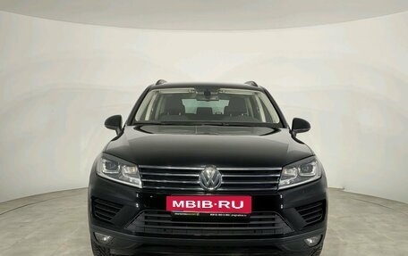 Volkswagen Touareg III, 2015 год, 2 362 653 рублей, 2 фотография