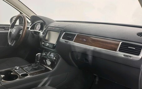 Volkswagen Touareg III, 2015 год, 2 362 653 рублей, 15 фотография