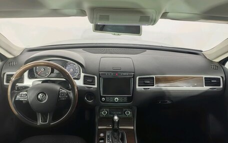 Volkswagen Touareg III, 2015 год, 2 362 653 рублей, 14 фотография