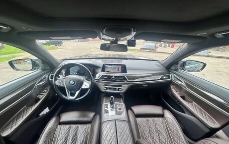 BMW 7 серия, 2019 год, 6 000 000 рублей, 4 фотография