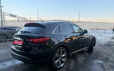 Infiniti FX II, 2011 год, 2 499 000 рублей, 9 фотография